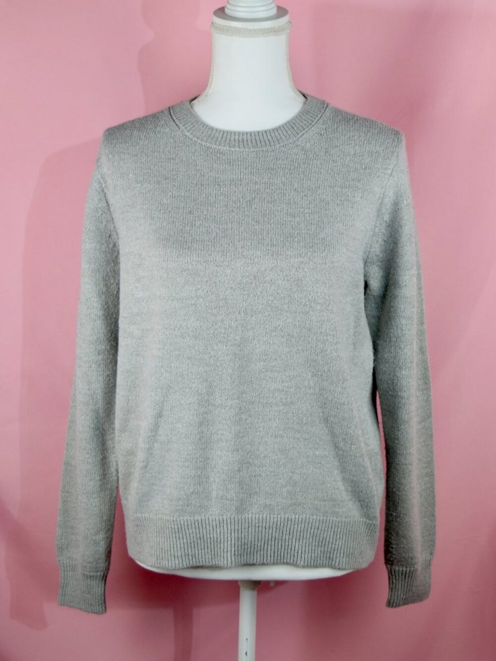 Banana Republic Heather Grey Classic Crewneck Pullover Sweater | Size M